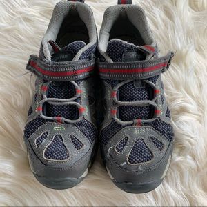 ✨STRIDE RITE✨Velcro Sneaker✨Little Boys 2.5W